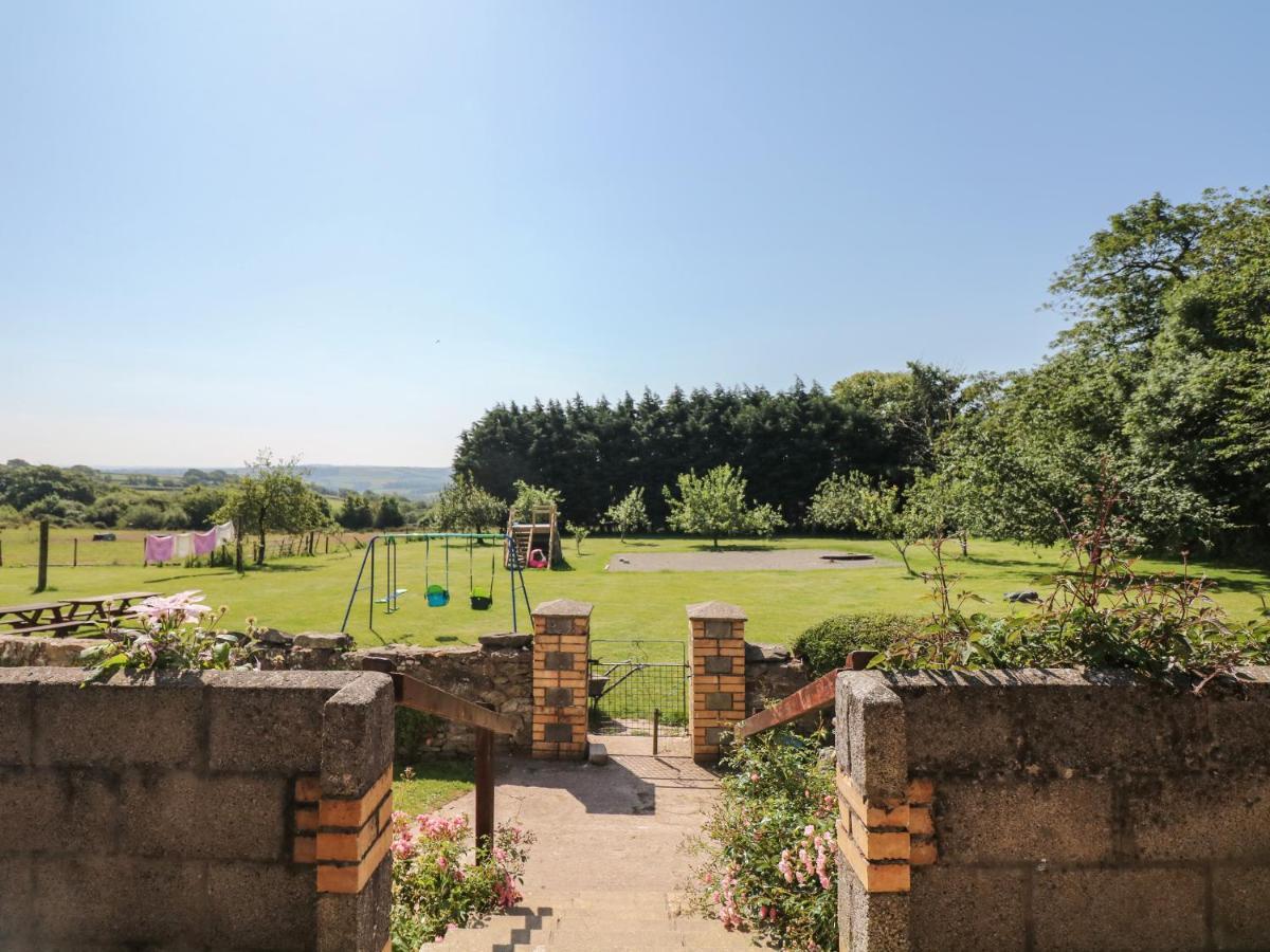 The Bushel Villa Bideford Exterior foto