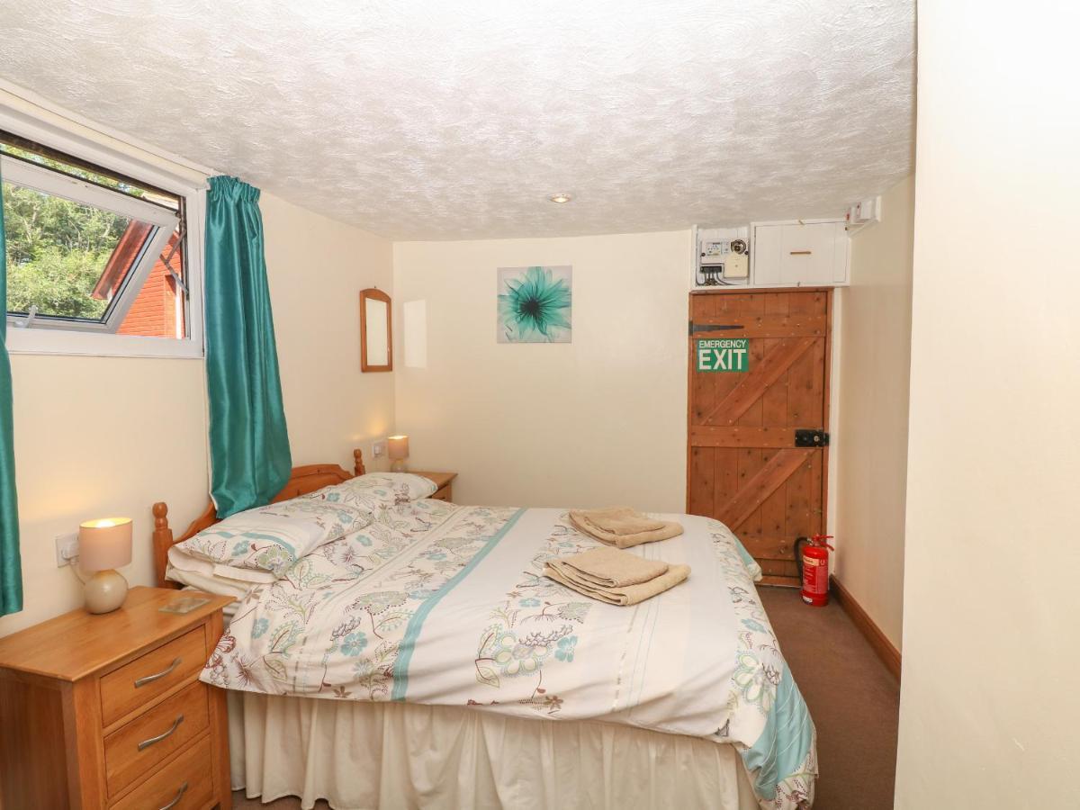 The Bushel Villa Bideford Exterior foto