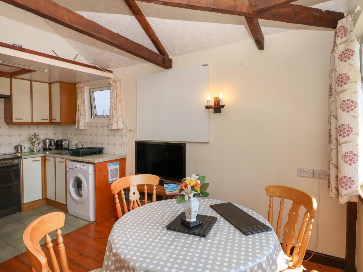 The Bushel Villa Bideford Exterior foto